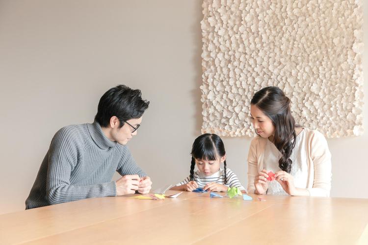 作业不再拖沓:三招引导孩子高效完成任务